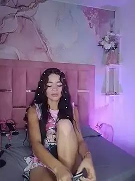 Isis_Blaze from StripChat