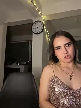 isis_lombardi from StripChat