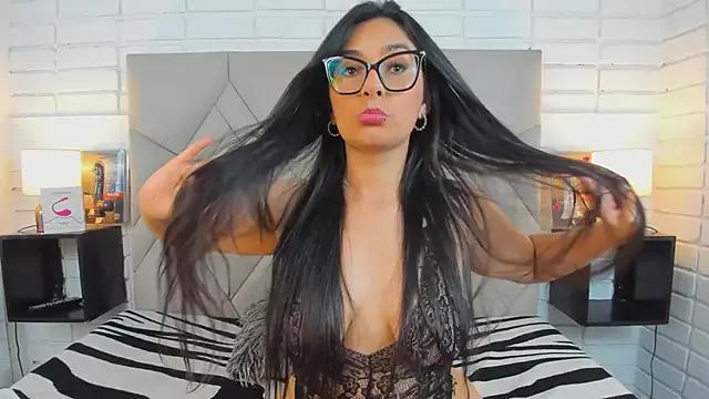 Isis_Osman from StripChat