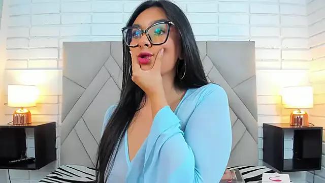Isis_Osman from StripChat