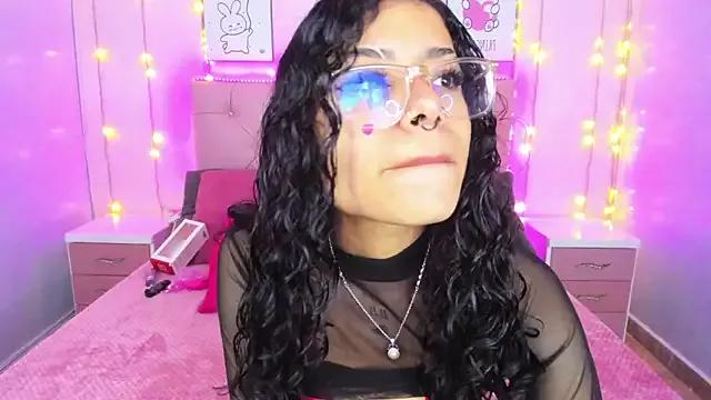 Issaa_Tyler from StripChat