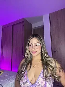 Issabela_G1 from StripChat