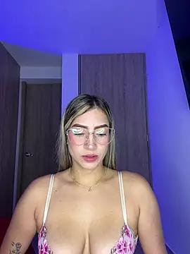 Issabela_G1 from StripChat