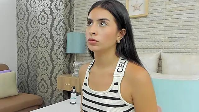 IssabellaLopez from StripChat