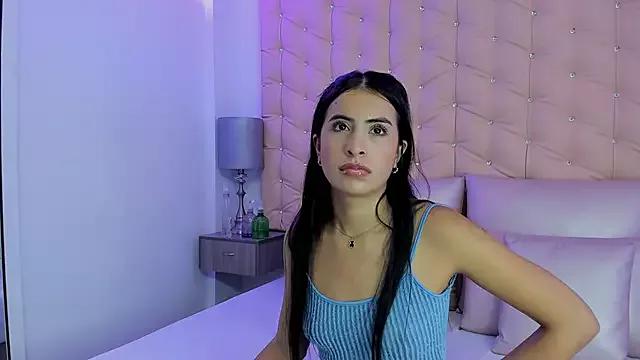 IssabellaLopez from StripChat