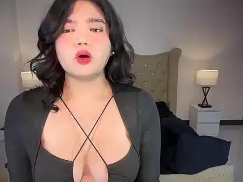 Photos of IssaWave from StripChat is Freechat