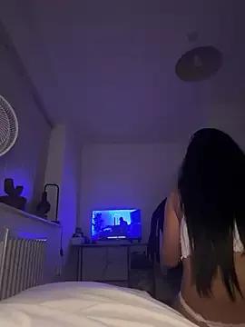IssyMia webcams show profile image 
