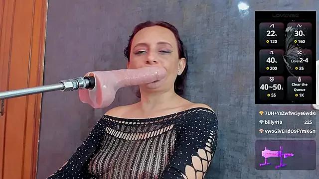 Issys_milf from StripChat