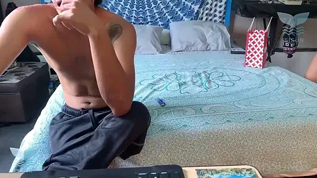 IsusSun from StripChat