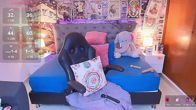 Italyy__boobs from StripChat is Freechat