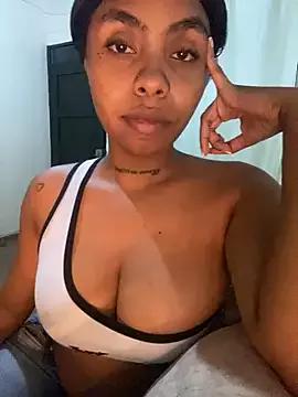 Itanny from StripChat is Freechat