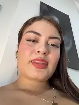 Itskari_ from StripChat is Freechat