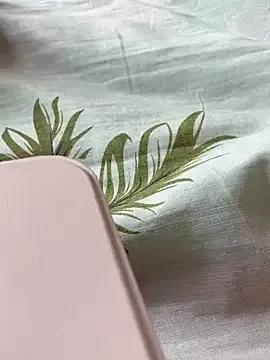 iu_uzZ from StripChat
