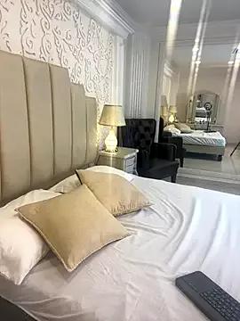 IvannaClaire from StripChat is Freechat