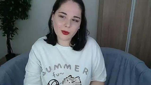 IvyLebelly from StripChat is Freechat