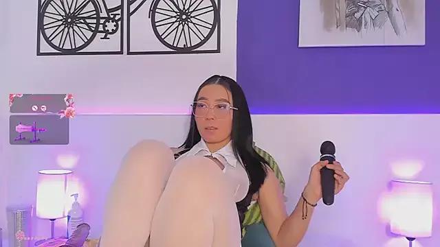 Izzy_bellx from StripChat