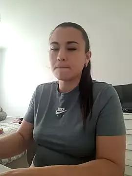 IzzyGreen from StripChat is Freechat