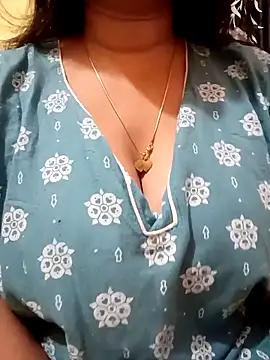 Jaanu_Jaanvi from StripChat