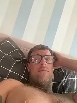Jamesdeanmcqueen from StripChat is Freechat