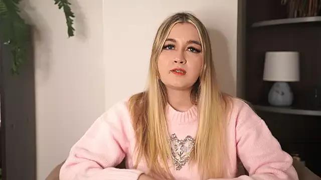 JanellaAdderly from StripChat is Freechat