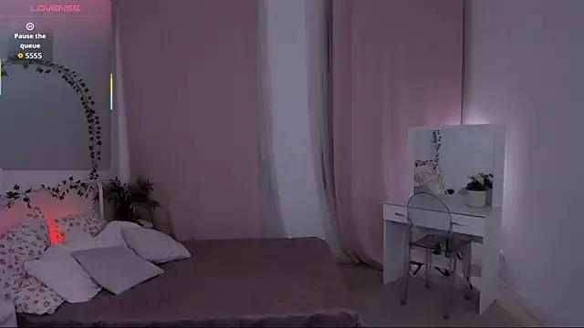 JanetMoor from StripChat is Freechat