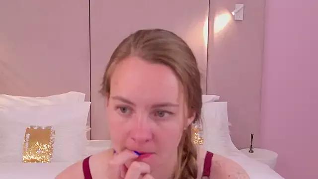 JaniceCollins from StripChat is Freechat