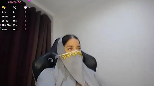 janna_isa from StripChat