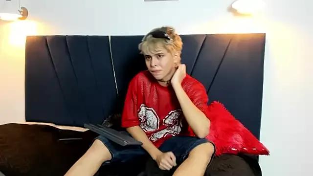 jaxson_cum from StripChat is Freechat