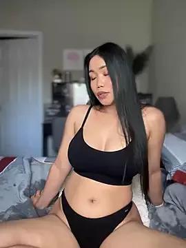 JazzieXo from StripChat