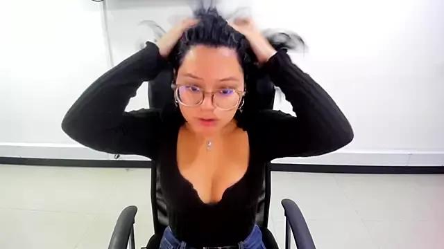 jenn_cg from StripChat