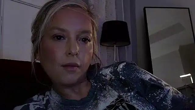 JennaLynn785 from StripChat