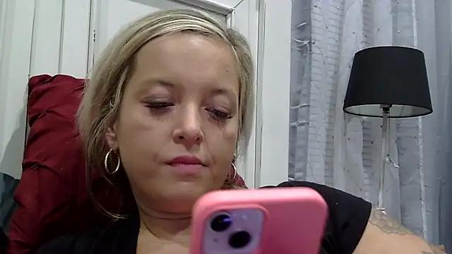 JennaLynn785 from StripChat