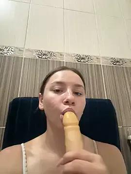 JennaOluretn from StripChat