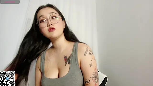 Jennatyan from StripChat