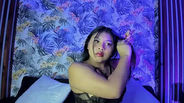 JennieHollis from StripChat