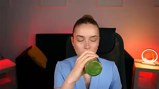 JenniferGraces from StripChat