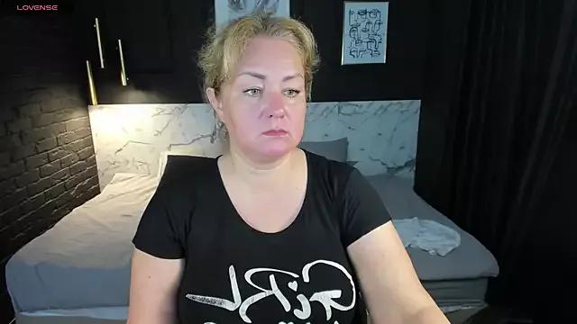 JenniferLight from StripChat