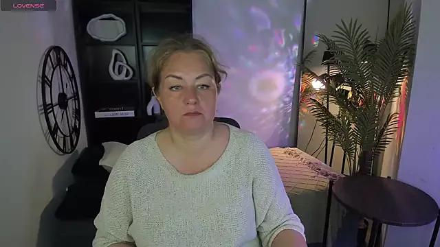 JenniferLight from StripChat