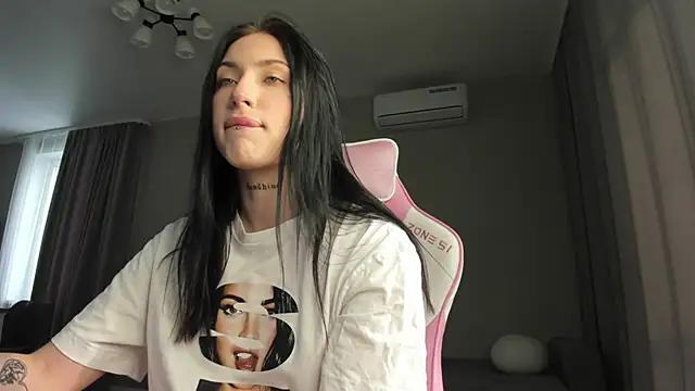 JenniferQueen11 from StripChat