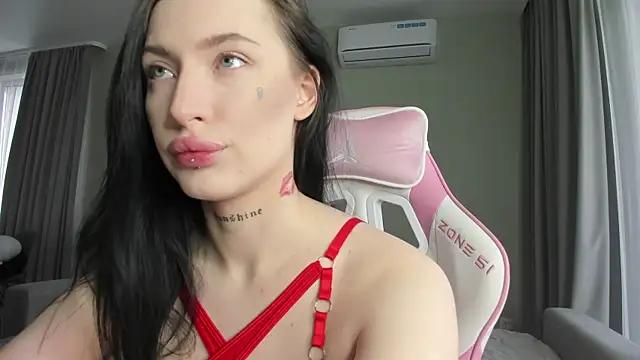 JenniferQueen11 from StripChat