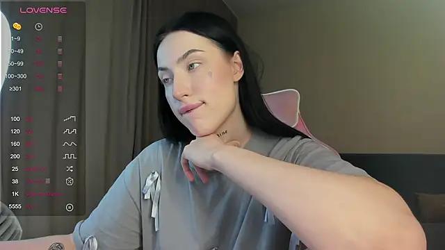 JenniferQueen11 from StripChat