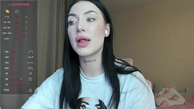JenniferQueen11 from StripChat