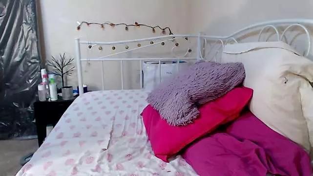 JennyCoquine from StripChat