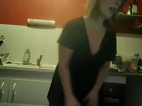 jennylovence from StripChat