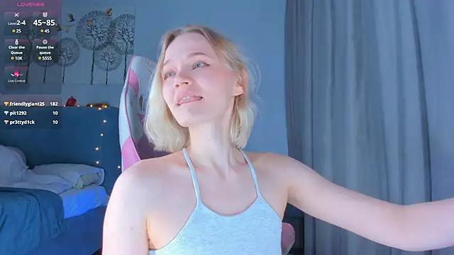 JennyWoody from StripChat