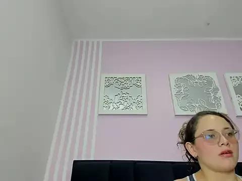 jess_sweet_xxx from StripChat is Freechat