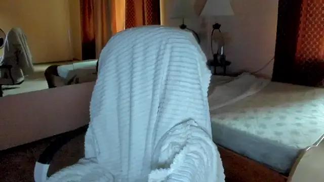 Jessica_Majestic from StripChat is Freechat