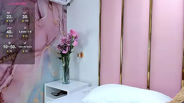 JessieAdamss from StripChat is Freechat