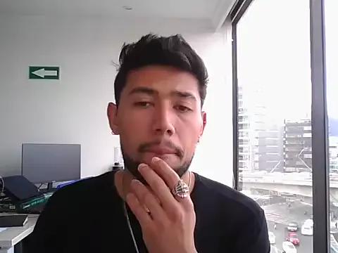 JGentleman from StripChat is Freechat