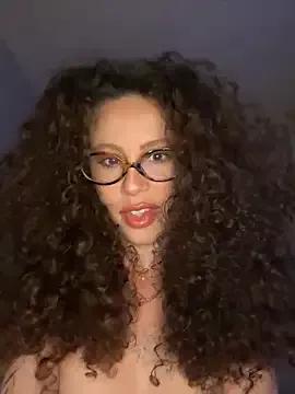 JhenneRouge from StripChat is Freechat